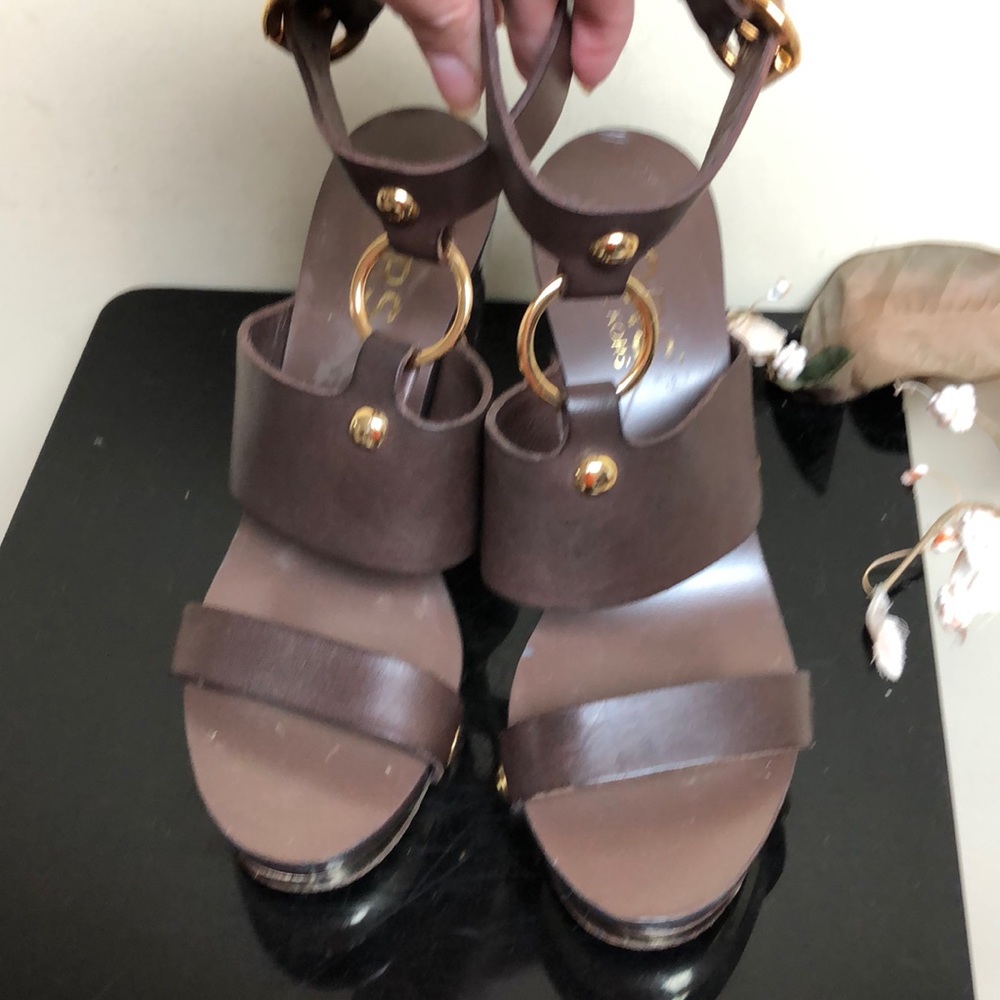 Women’s Michael Kors Brown/Gold Platform Heels 6